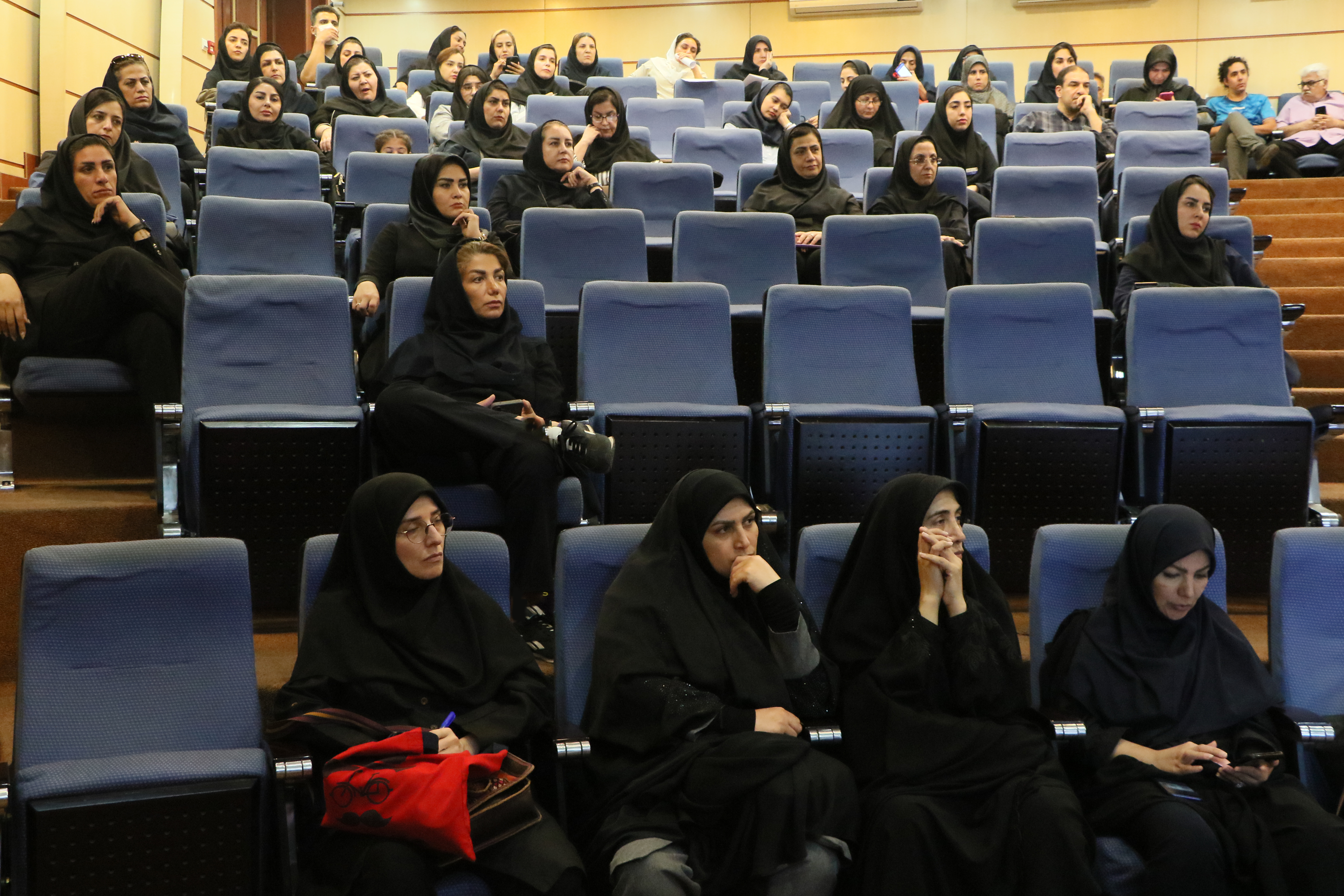 کلاس آموزشی کمال گرایی و گام های مدیریت آن